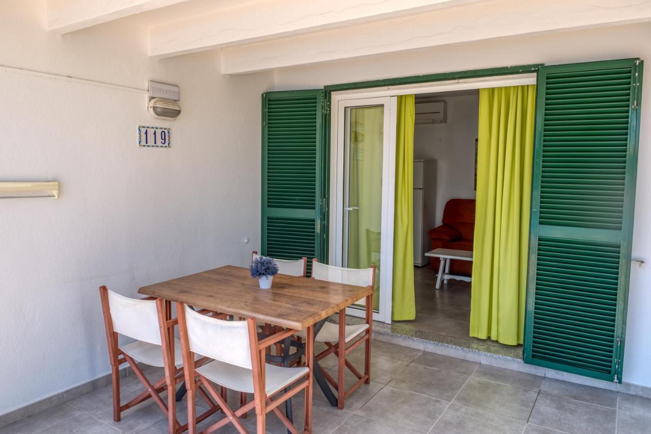 Apartamentos Las Golondrinas Cala'N Bosch  Exterior photo